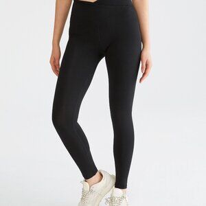 Seriously Soft High-Rise Crossover Leggings